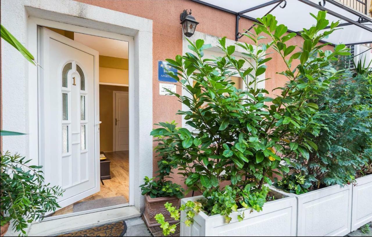 Apartments Suzy سبليت المظهر الخارجي الصورة